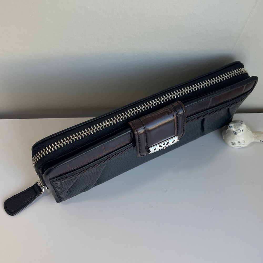 Brighton Genuine Leather Wallet - Picture 4 of 16